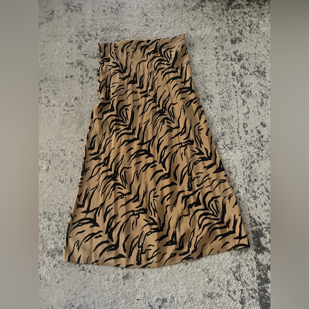 Madewell 100% silk skirt, size 0 (fits XS/S)